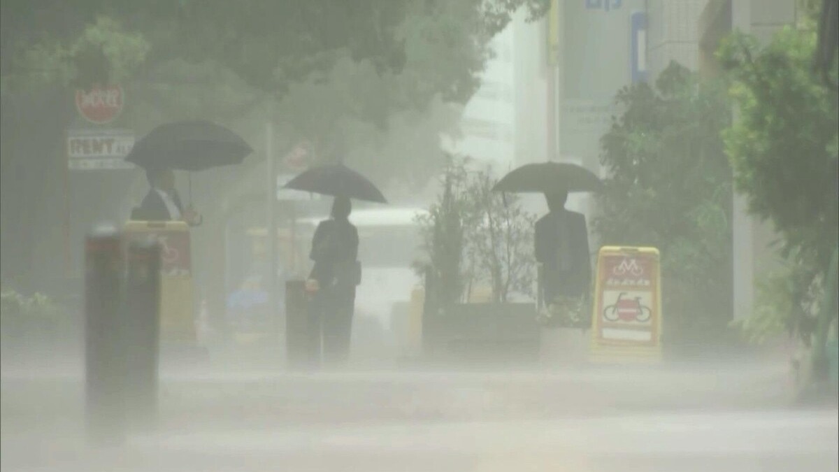 Tormenta tropical Jangmi causa estragos en Japón