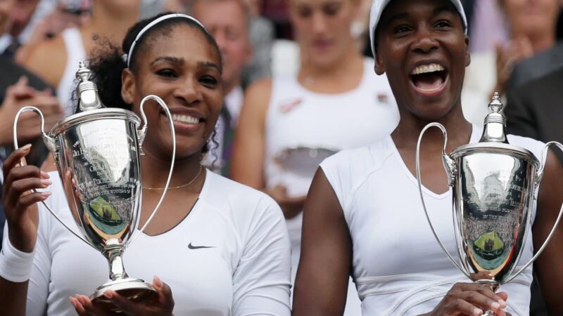 Serena y Venus Williams: Regreso Triunfal a Wimbledon en Dobles