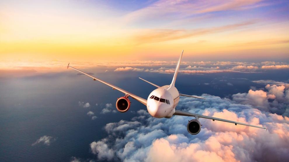 Aerolíneas Enfrentan Drástica Reducción de Beneficios por Altos Costos de Combustible
