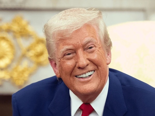 Donald Trump Regresa a Nueva York para Apoyar a los Knicks en las Finales de la NBA