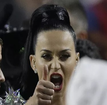 Katy Perry Encanta a España con un Espectáculo Tecnológico y Futurista