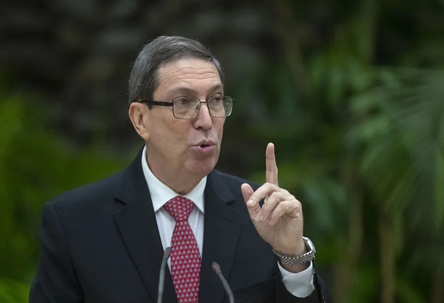 Cuba Acusa a EE.UU. de Imponer un Bloqueo Económico Similar a uno Militar