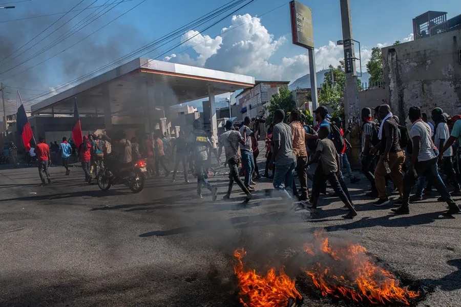 Enfrentamientos entre Bandas Armadas Dejan Varios Muertos en Puerto Príncipe