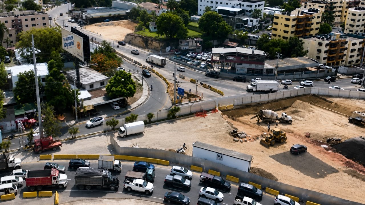 Cierre Temporal de la Calzada Sur-Norte de la Jacobo Majluta por Obras Públicas