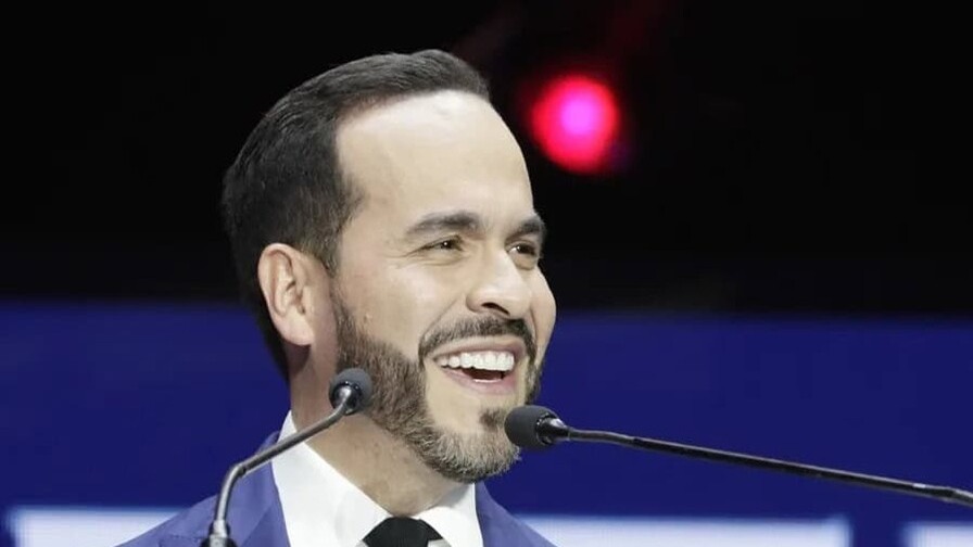 Abelardo de la Espriella Vota en Barranquilla con Gran Respaldo Popular