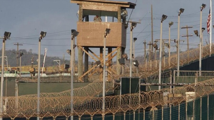 Pete Hegseth Visita Guantánamo en Medio de Tensión con Cuba