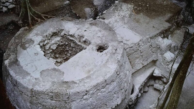 Revelan Estructura Ritual Maya de 2,000 Años en Guatemala