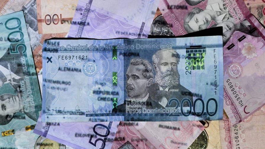 Nuevos billetes dominicanos: producción internacional en marcha