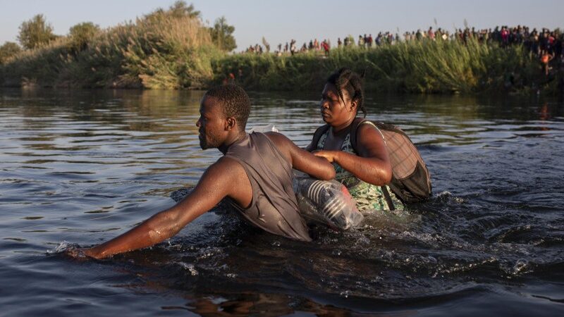 Detienen a 17 Migrantes Haitianos en la Costa de Jamaica