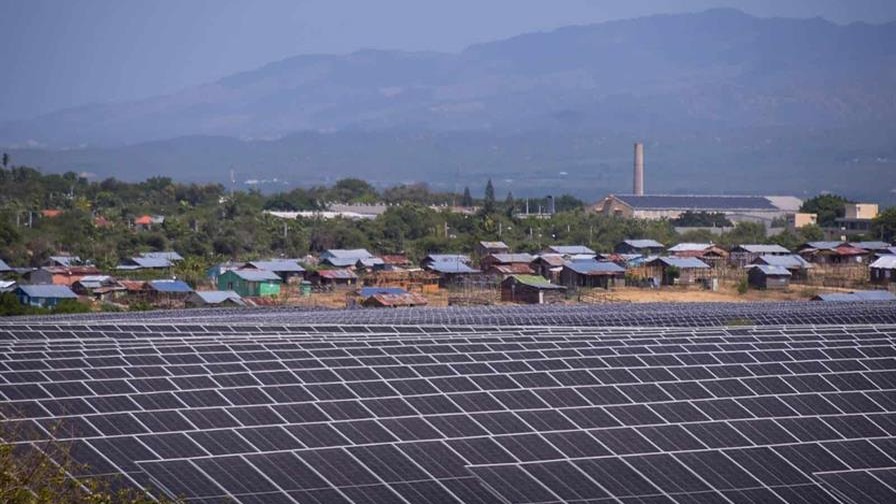 Desperdicio Energético: Un 14% de la Energía Renovable No Se Aprovecha en RD