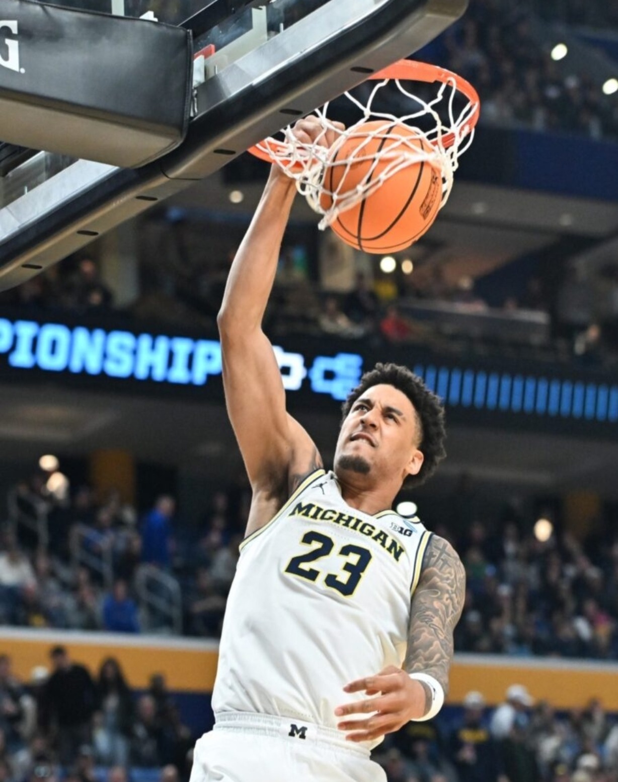 Yaxel Lendeborg: Un Dominicano a Punto de Hacer Historia en la NBA