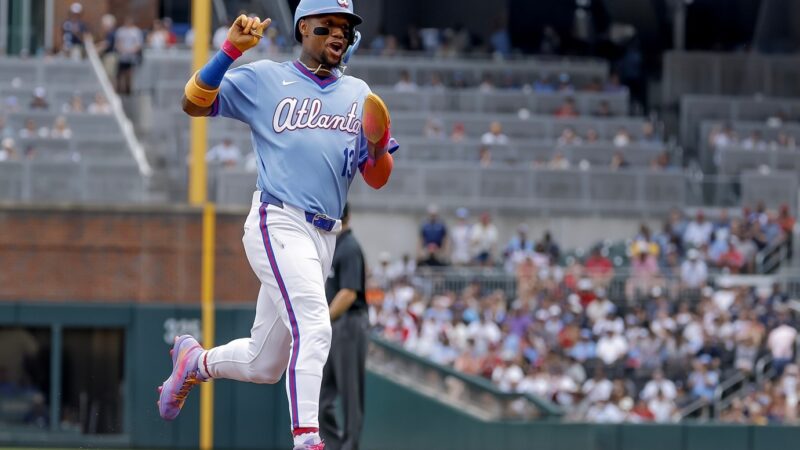Ronald Acuña Jr. regresa a la lista de lesionados por distensión en la corva