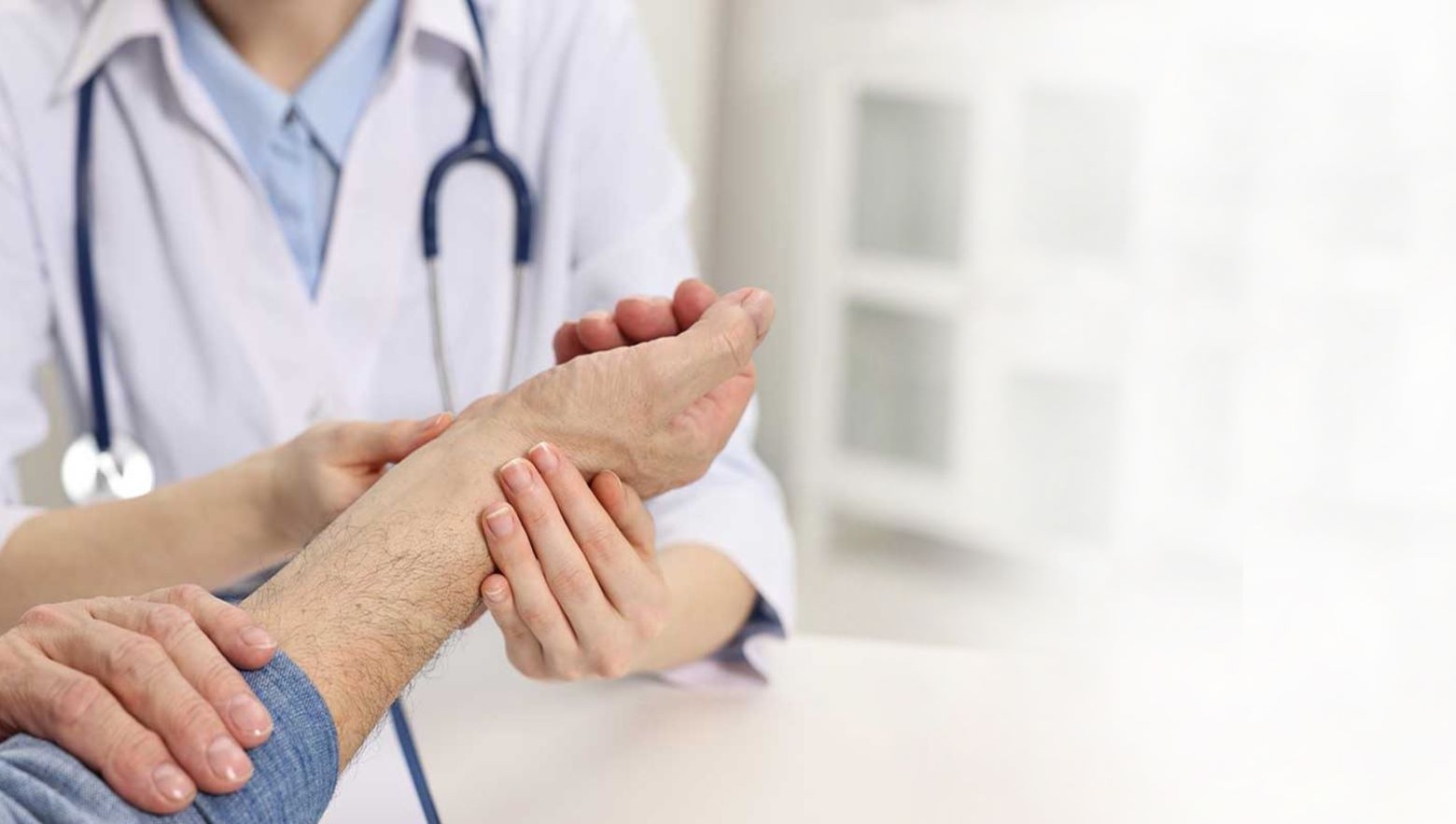 La Reumatología: Clave para una Vida Saludable y Sin Dolor