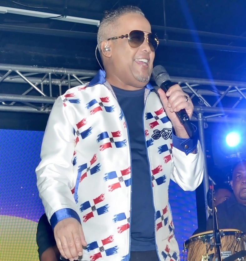 Héctor Acosta Triunfa con el Merengue ‘La Más Dura’
