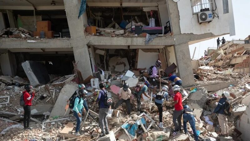 Venezuela Recibe Ayuda Internacional en Medio de Crisis por Terremotos
