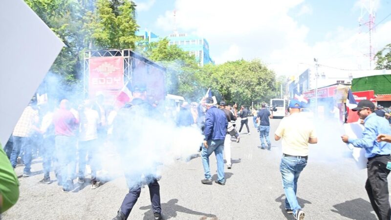 Interior y Policía Defiende Actuación en Protesta de ANPA por Falta de Permisos