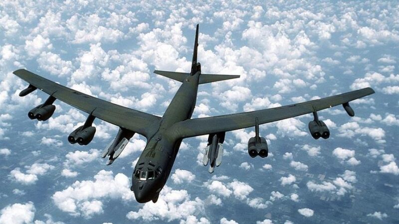 Accidente de Bombardero B-52 en California: Sin Víctimas Reportadas