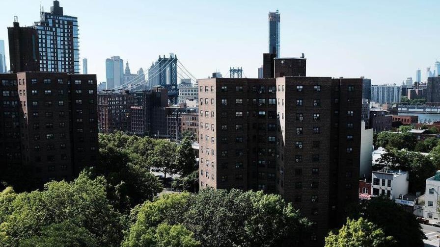 Nueva York Congela Alquileres de Un Millón de Viviendas Reguladas