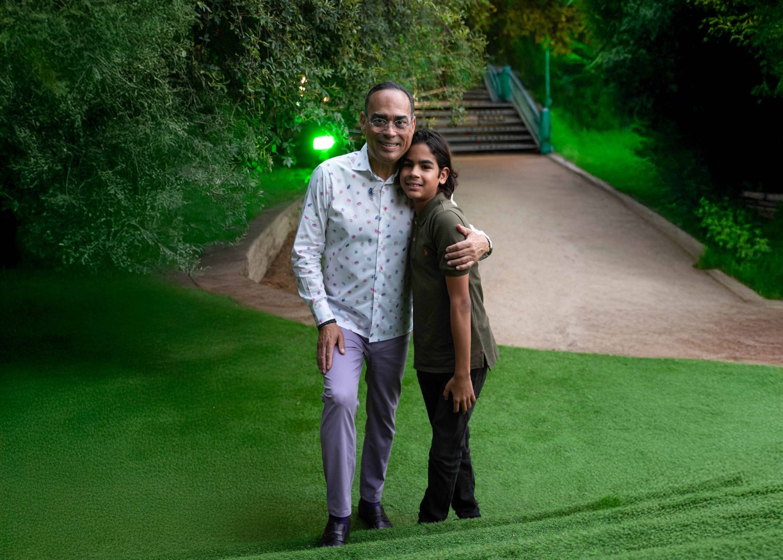 Gilberto Santa Rosa Lanza Emotiva Canción con su Nieto Ian Marco