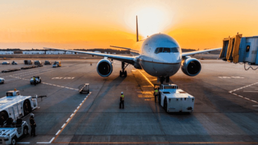 IATA Urge Inversiones para Aliviar Congestión Aérea en América Latina