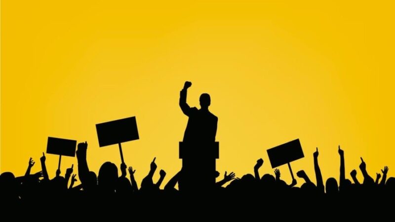 La Política: Más Allá del Espectáculo y el Ego