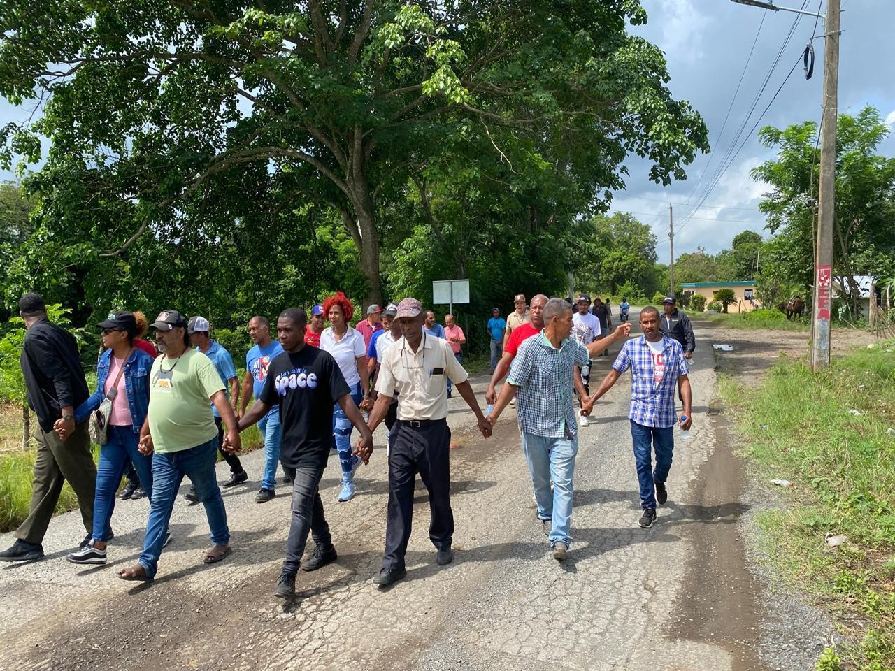 Comunidades de Monte Plata se Unen en Marcha Pacífica contra Minera San Agustín