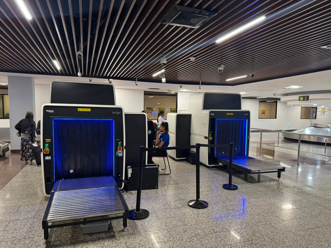 Aeropuerto de Las Américas Moderniza su Seguridad con Nuevos Escáneres
