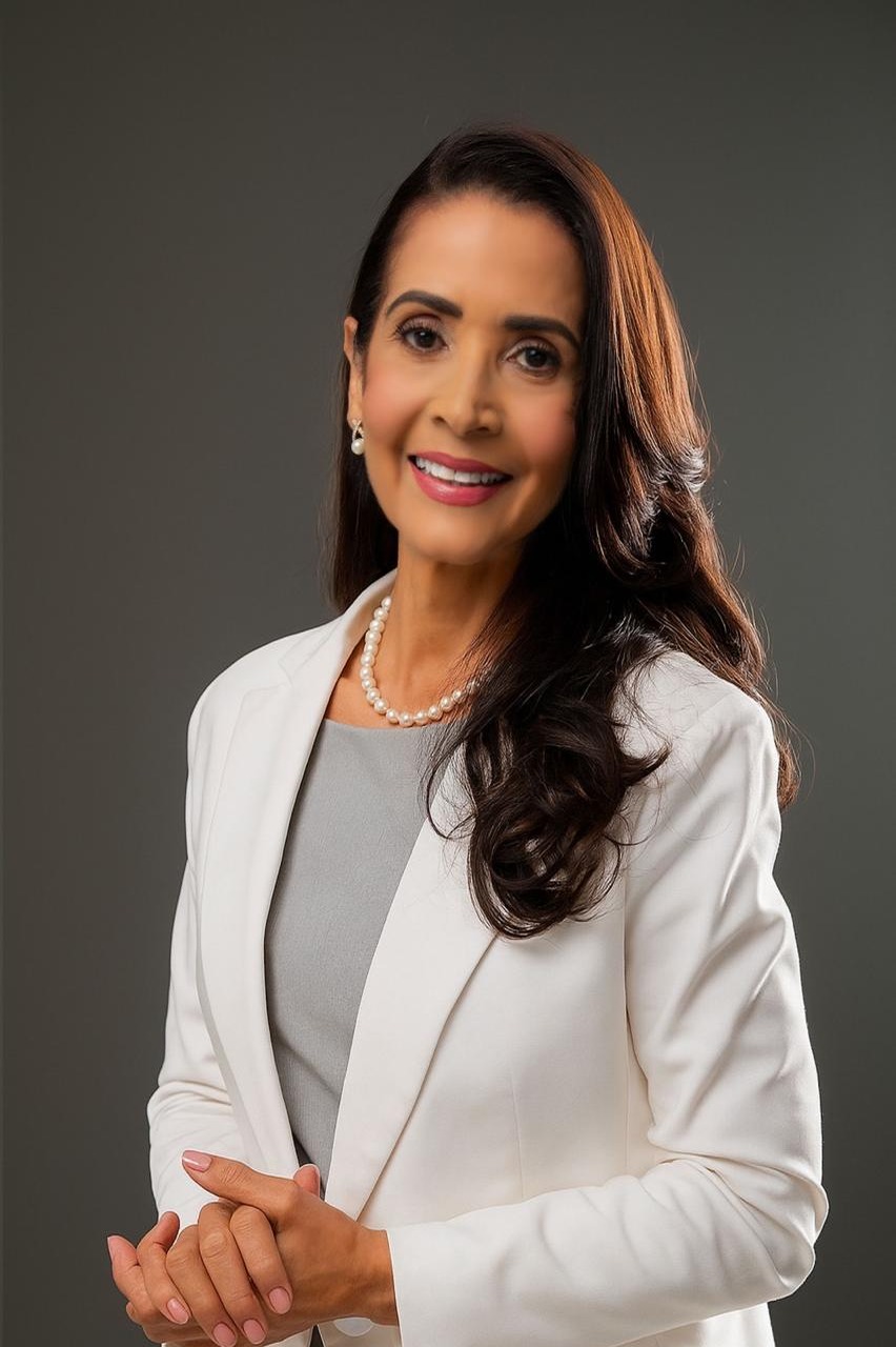 Ana Jacqueline Ureña Lidera Elecciones en la Facultad de Humanidades de la UASD