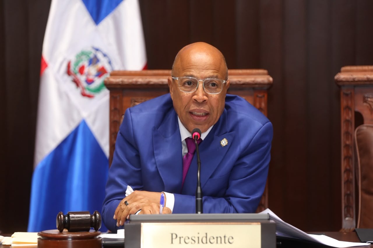 Centro Cívico de Cotuí Honra a Vicente Sánchez Baret