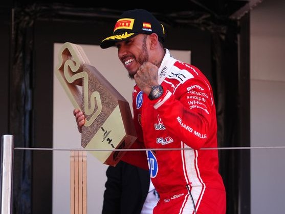 Lewis Hamilton hace historia al ganar su séptimo Gran Premio en Montmeló