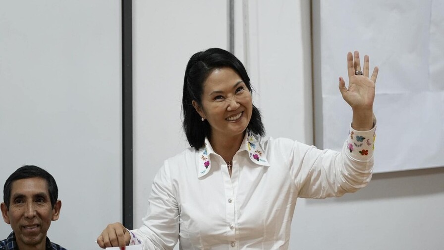 Keiko Fujimori Llama a la Calma en Medio de Reñida Contienda Electoral en Perú