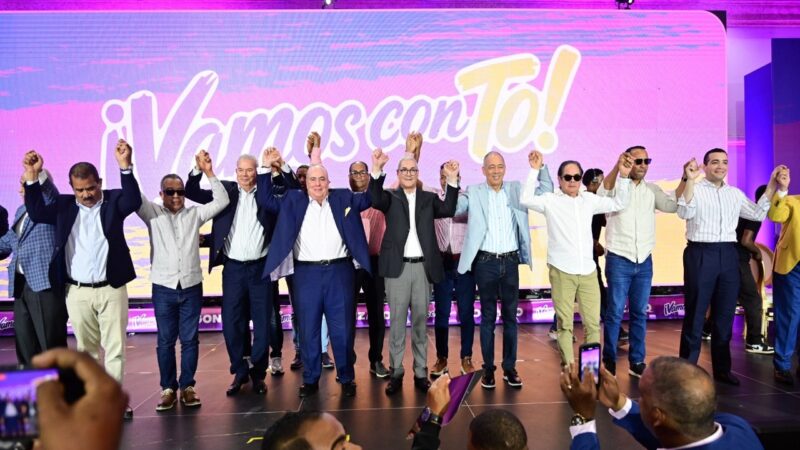 Charlie Mariotti Declina Aspiraciones Presidenciales y Apoya a Gonzalo Castillo