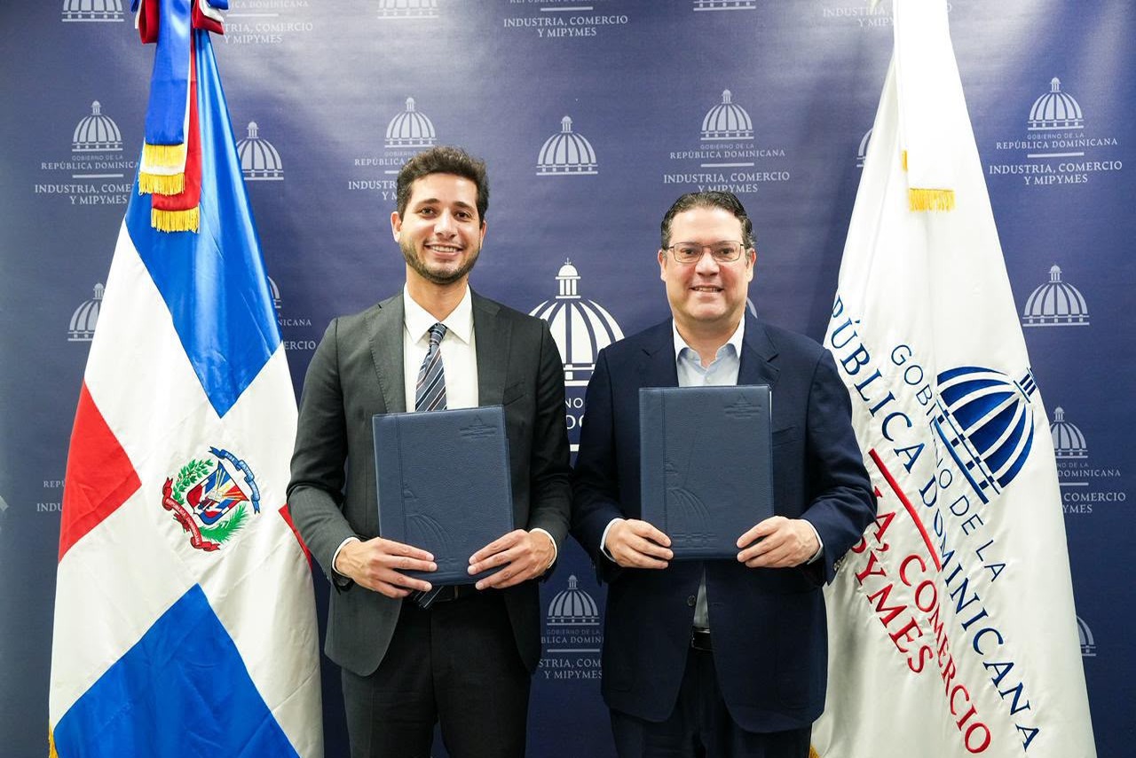 MICM y Uber Eats impulsan la digitalización de mipymes en República Dominicana