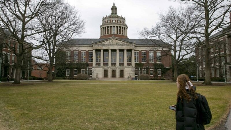 Florida Restringe Matrícula a Indocumentados en Colegios Estatales