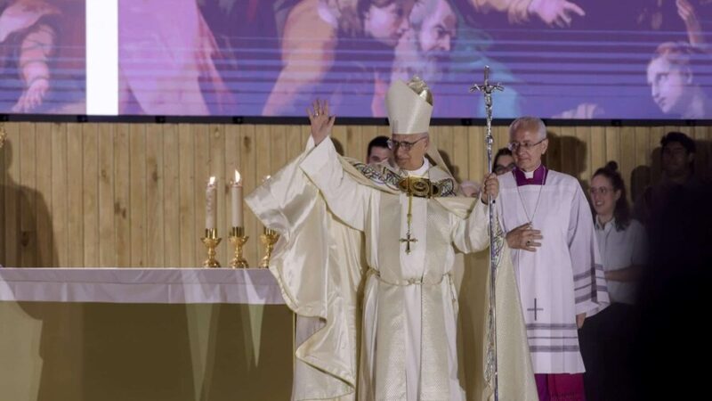 La Juventud se Reúne en Madrid para una Emotiva Vigilia con el Papa León XIV
