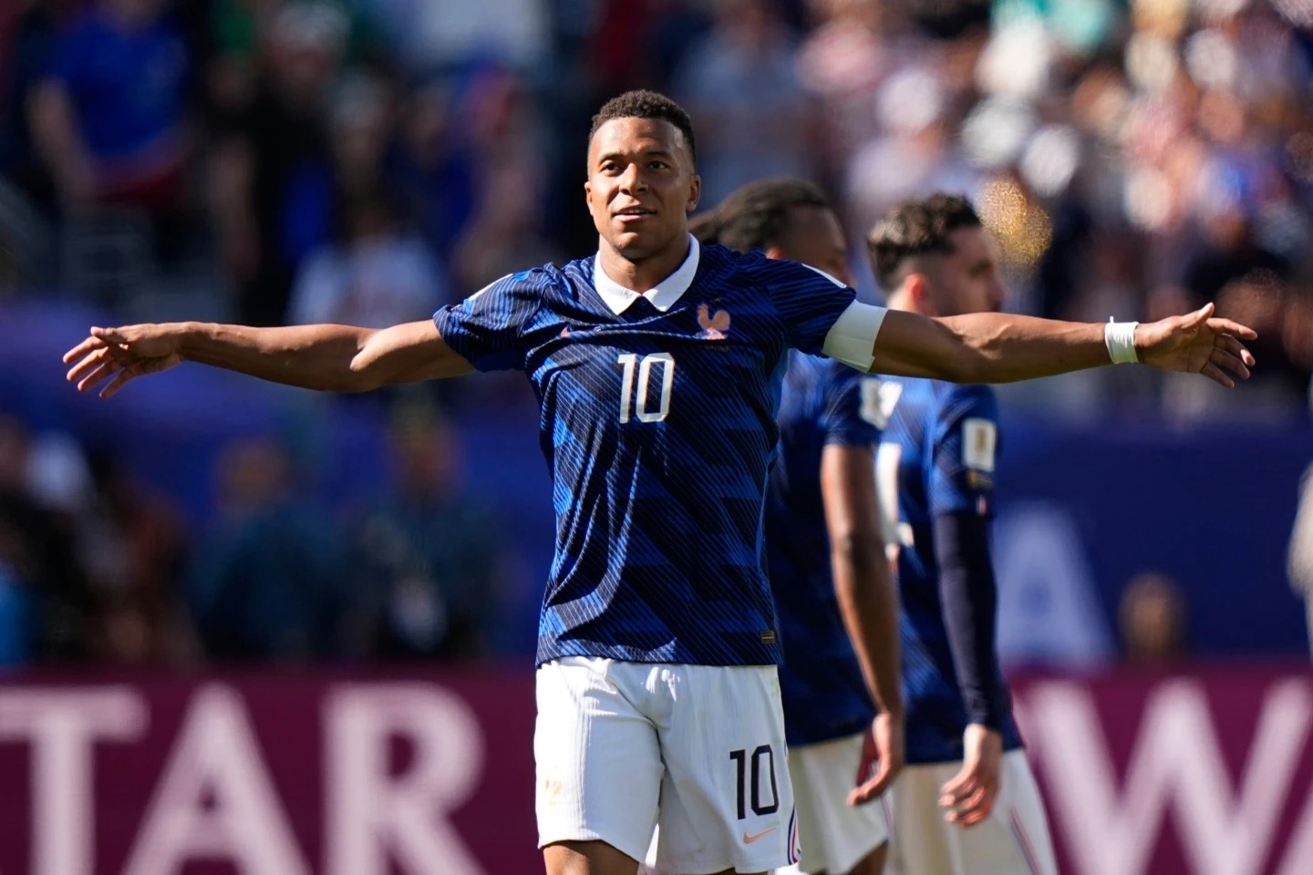 Mbappé Brilla con Doble Gol en la Victoria de Francia sobre Senegal