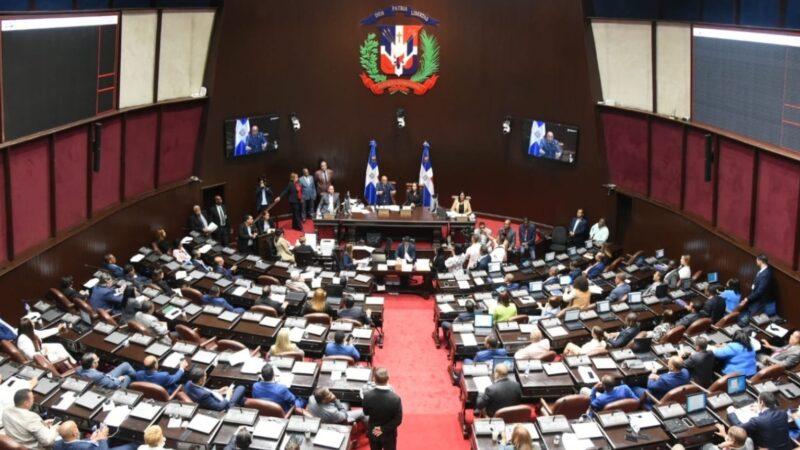 Tensión en la Reforma Laboral: Sindicatos Defienden la Cesantía
