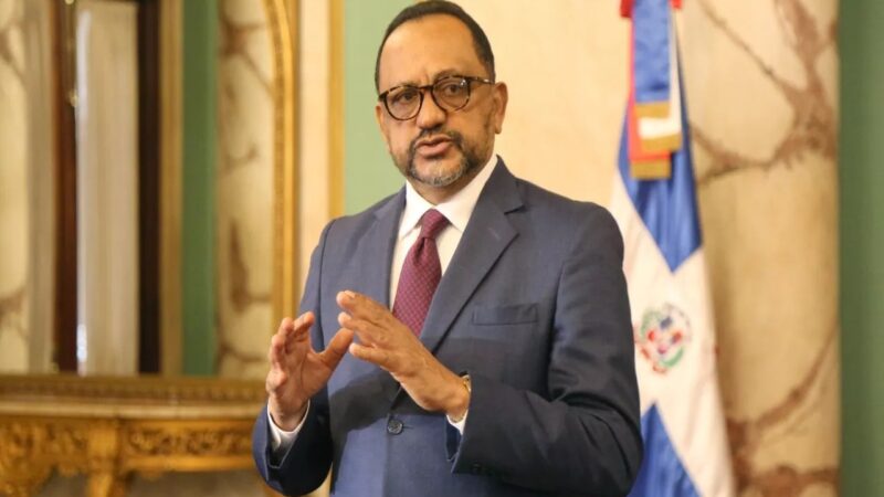 Ministro de Justicia Apoya Implementación Inmediata del Código Penal con Ajustes Posteriores