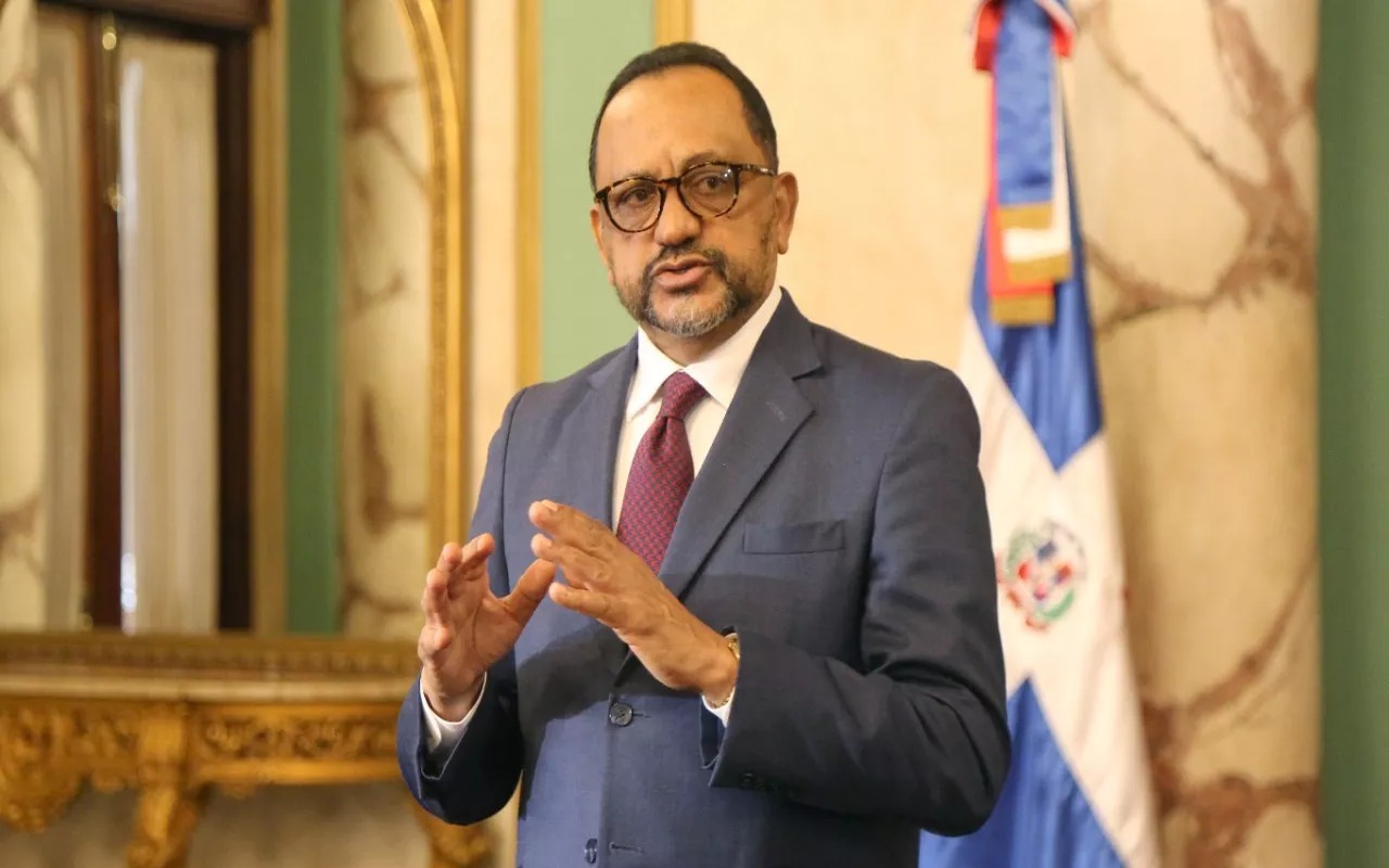 Ministro de Justicia Apoya Implementación Inmediata del Código Penal con Ajustes Posteriores