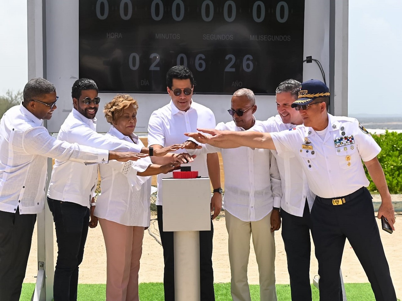 David Collado impulsa transformación en Boca Chica con millonaria inversión