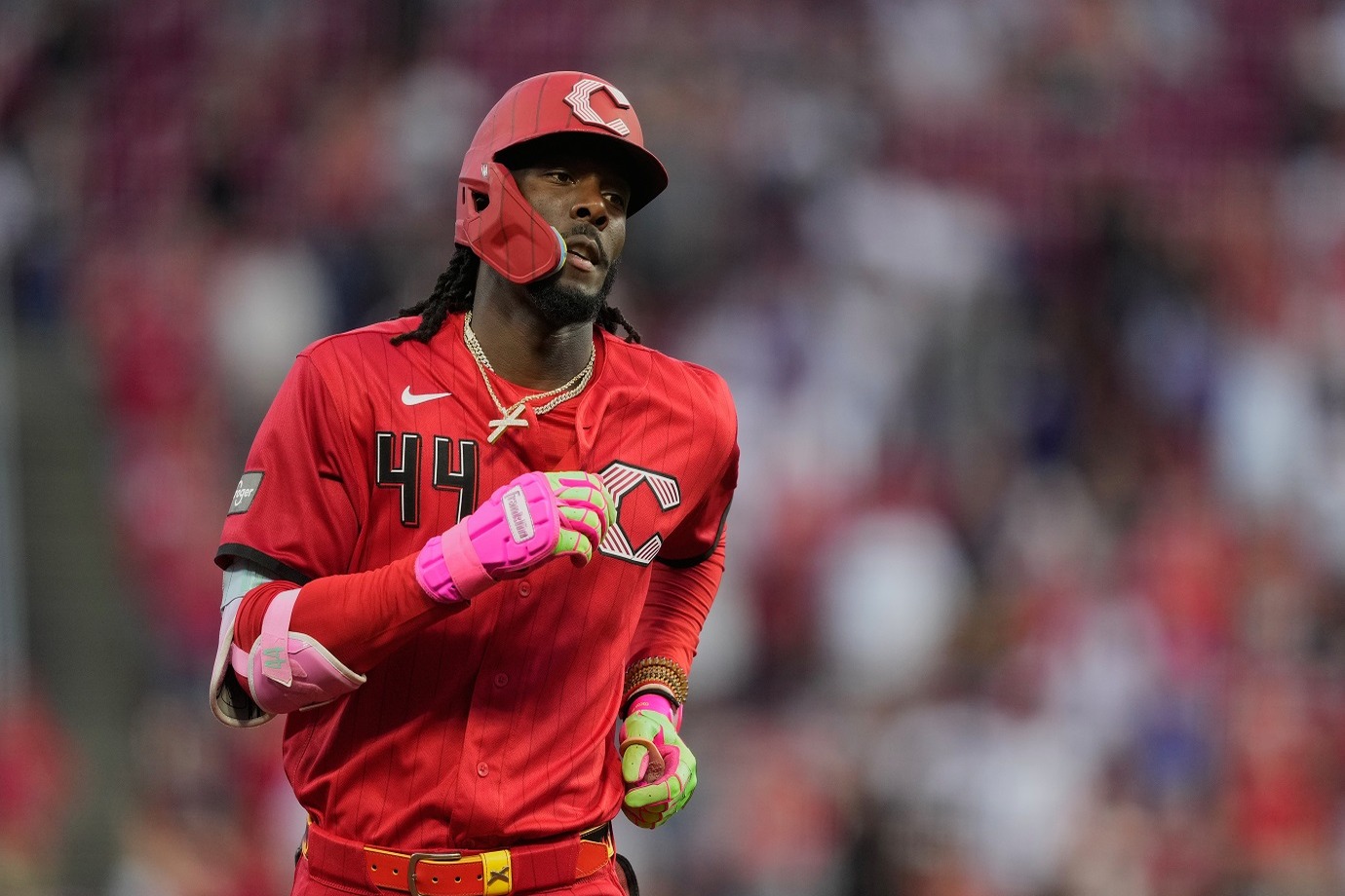 Elly De La Cruz se Prepara para su Regreso con los Reds