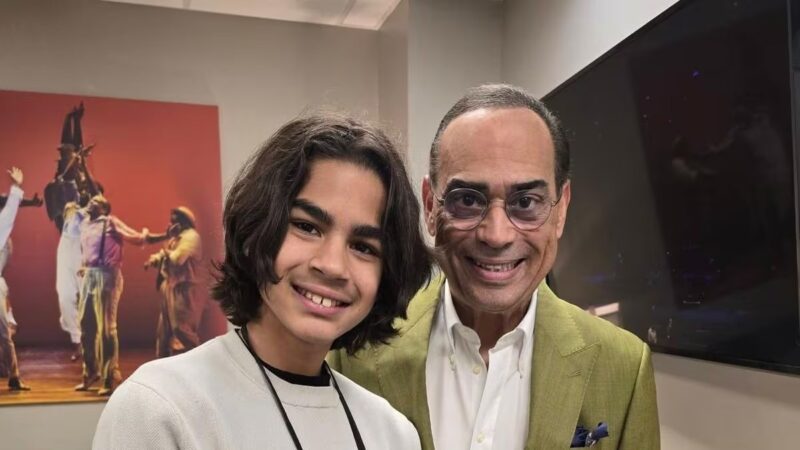 Gilberto Santa Rosa: Un Abuelo Orgulloso en el Mundo de la Música