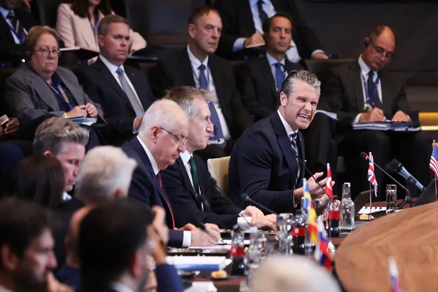 EEUU Reevalúa Presencia Militar en Europa y Critica Falta de Apoyo en Irán