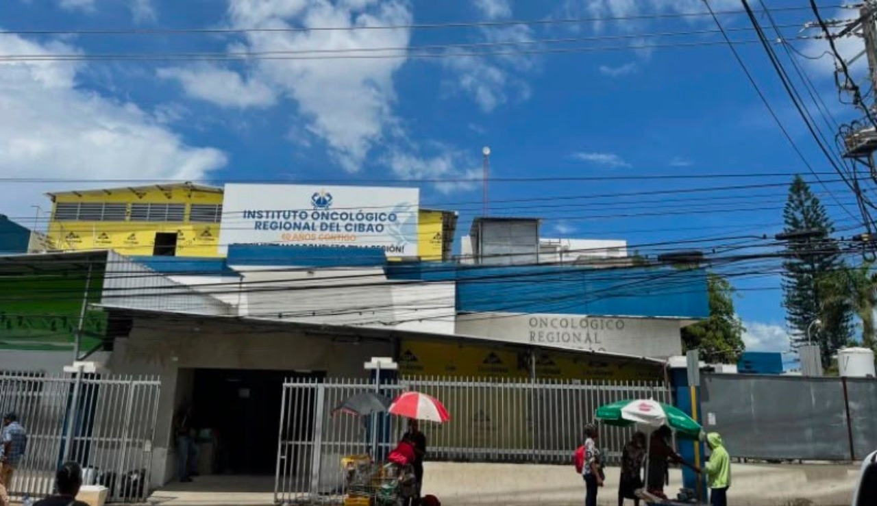 Detenidos Exdirectivos del Instituto Oncológico del Cibao en Operativo Sorpresa