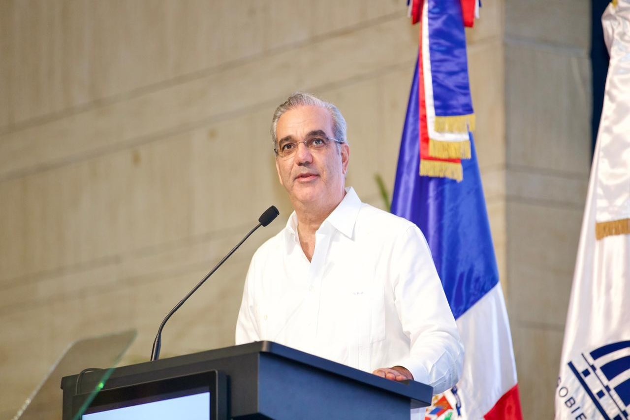 Abinader destaca la importancia del saneamiento urbano en América Latina
