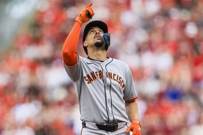 Willy Adames en riesgo de perder juegos por espasmos en la espalda