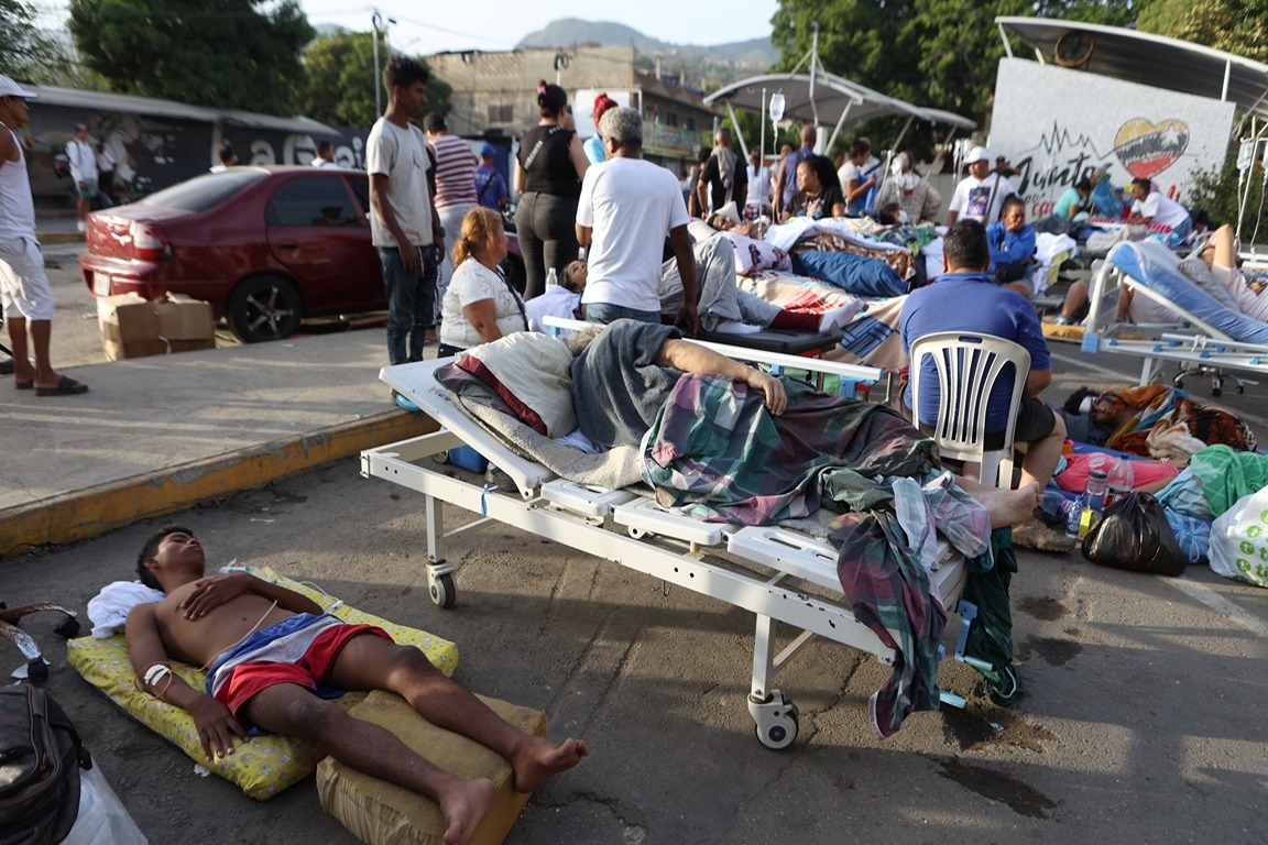 Venezuela Lamenta la Pérdida de 1,430 Vidas Tras Devastadores Terremotos
