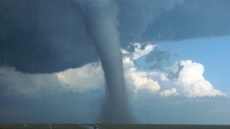 Diferencias Cruciales entre Ventarrones y Tornados en República Dominicana