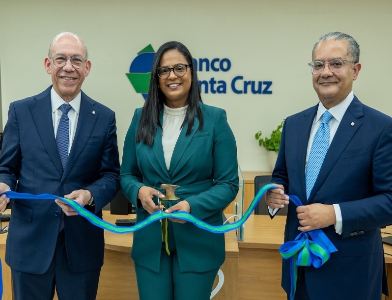 Banco Santa Cruz Inaugura Nuevo Centro de Negocios en Mao