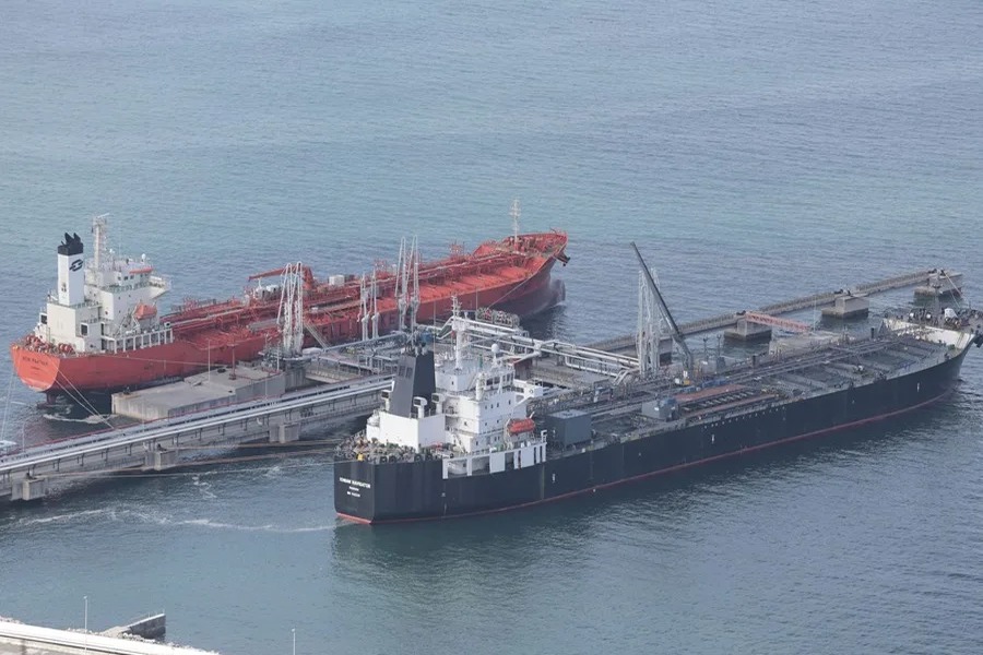 El Precio del Petróleo Brent Desciende Tras Acuerdo de Paz entre EE.UU. e Irán